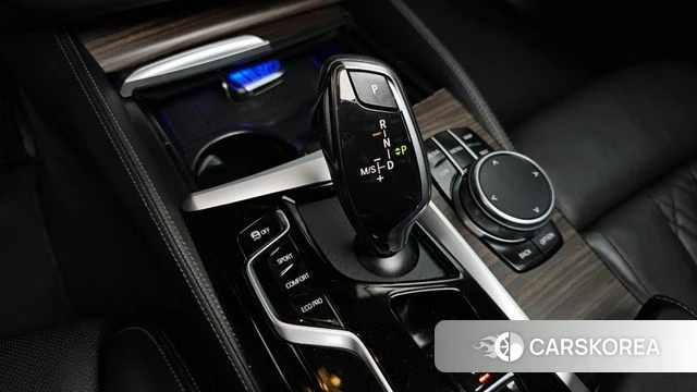 BMW 5 Series (G30) id 4267274 из Кореи 34