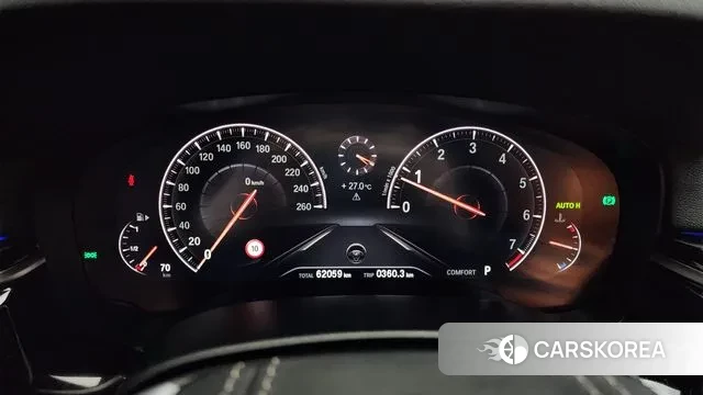 BMW 5 Series (G30) id 3013646 из Кореи 18