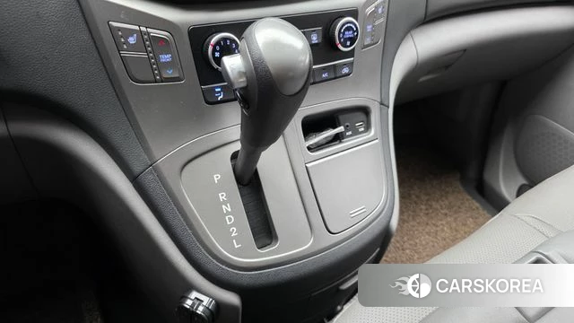 Hyundai The New Grand Starex id 4459518 из Кореи 30