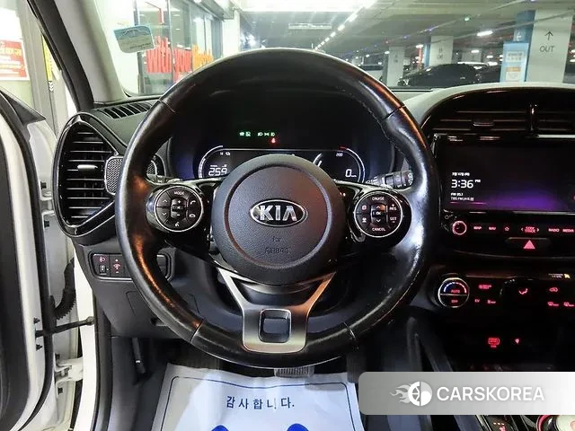 Kia Soul Booster EV id 3766382 из Кореи 18