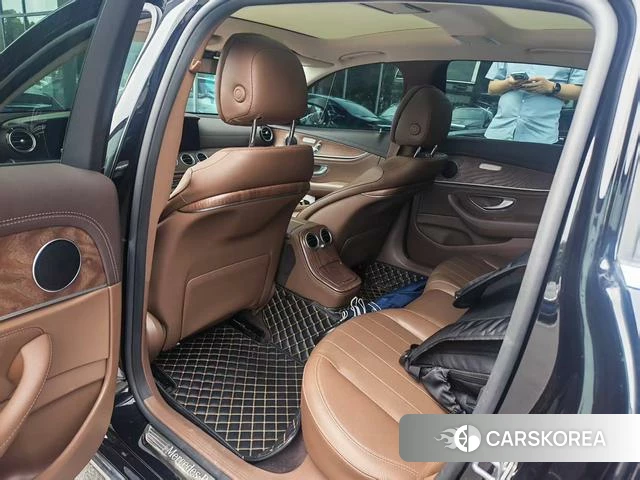 Mercedes-Benz E-class PHEV id 4306927 из Китая 8