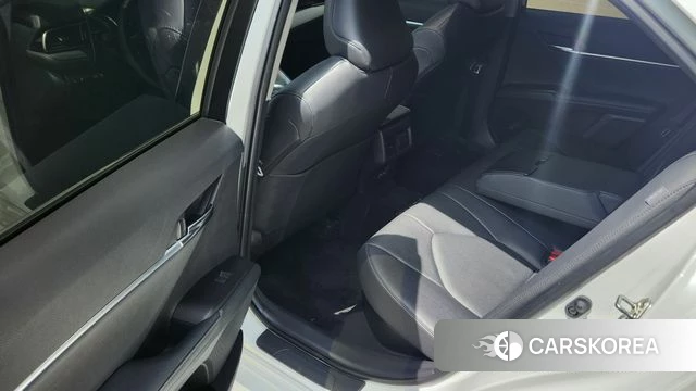 Toyota Camry (XV70) id 4195054 из Кореи 9