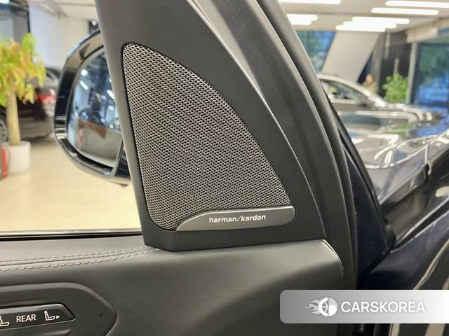 BMW X7 id 4272296 из Китая 21