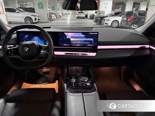 BMW 5 Series (G60) id 3739183 из Кореи 18