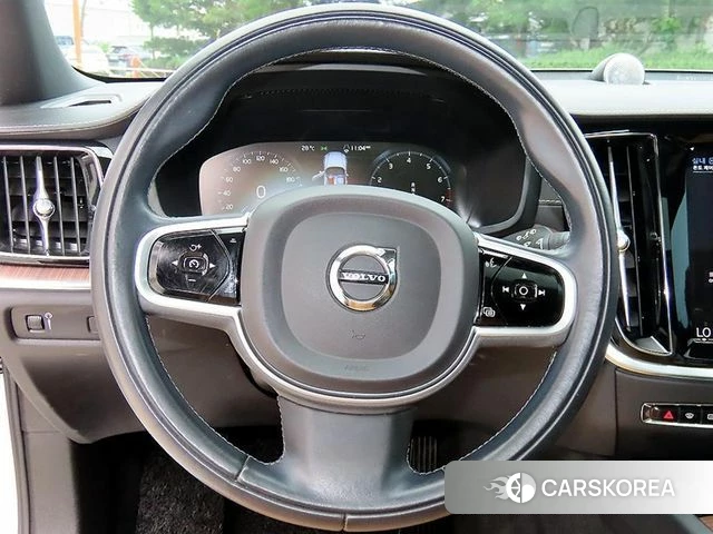 Volvo V60 Cross-Country 2nd Generation id 4614601 из Кореи 18