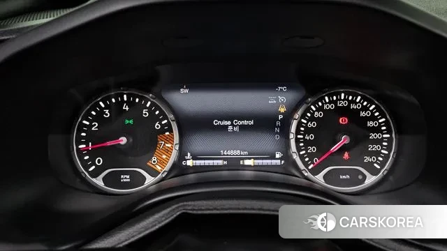 Jeep Renegade id 3601953 из Кореи 18