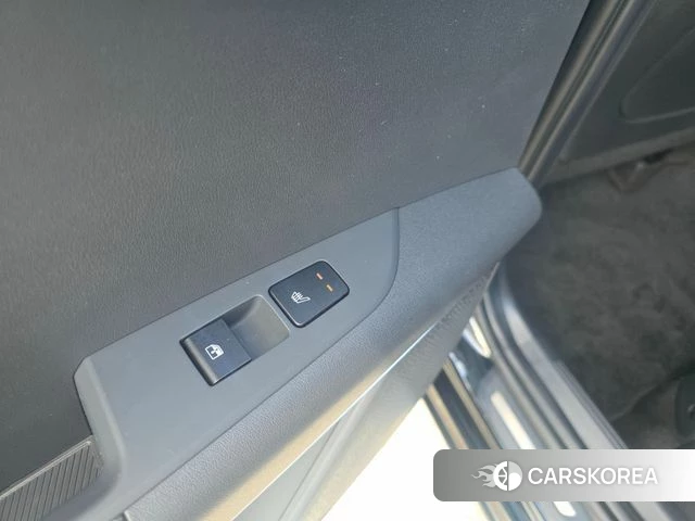 Kia Di Ol Nu Niro id 4650845 из Кореи 18