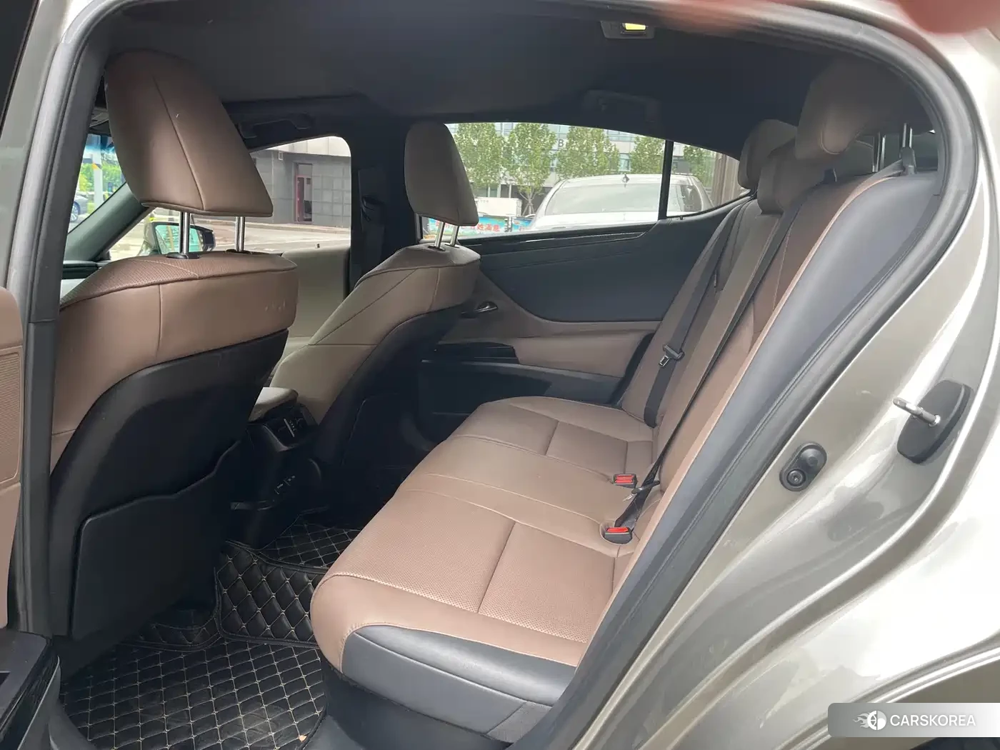 Lexus ES id 4553971 из Китая 22