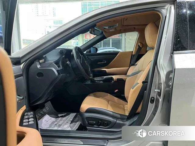 Lexus ES id 4274511 из Китая 8