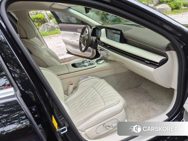 Genesis G90 (RS4) id 4716308 из Кореи 14