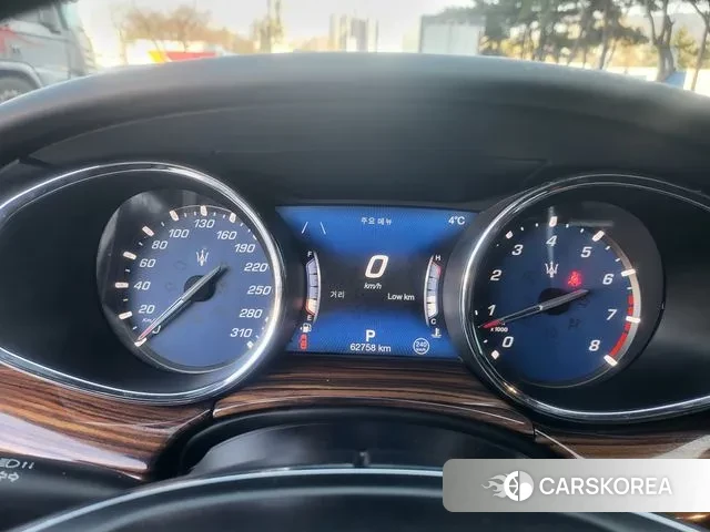 Maserati Quattroporte id 3619197 из Кореи 18