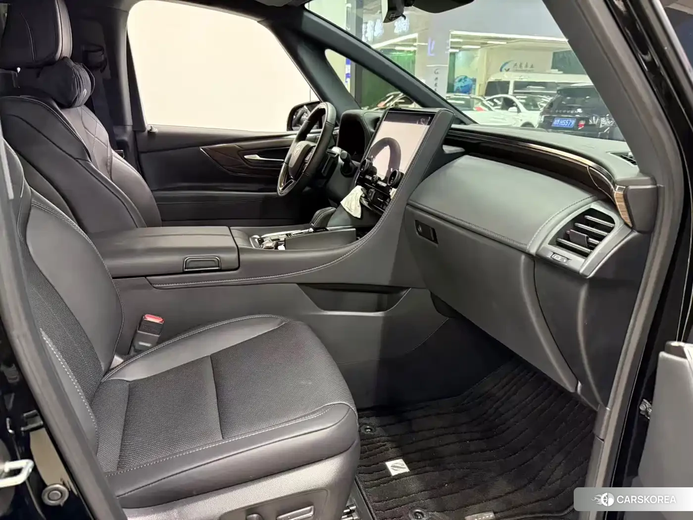 Toyota Elfa id 4583747 из Китая 8