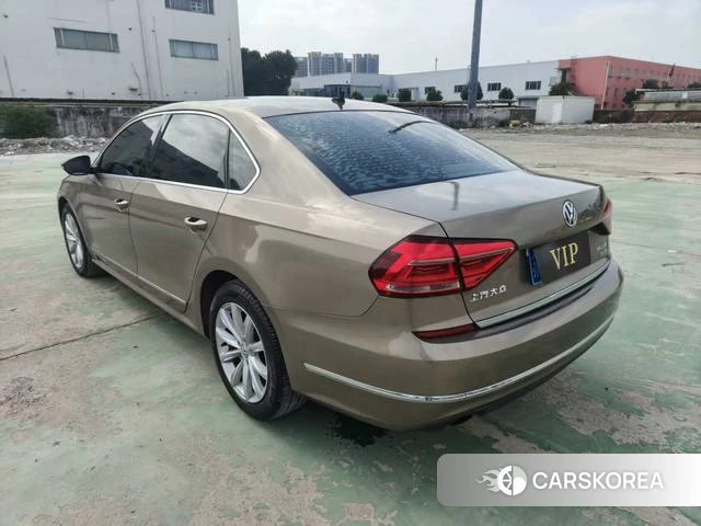 Volkswagen Passat id 4219785 из Китая 8