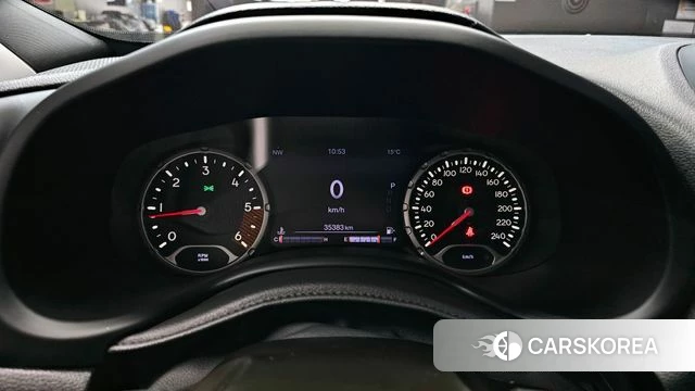 Jeep Renegade id 3852998 из Кореи 18