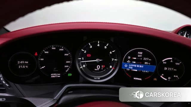 Porsche 911(992) id 4304171 из Кореи 35