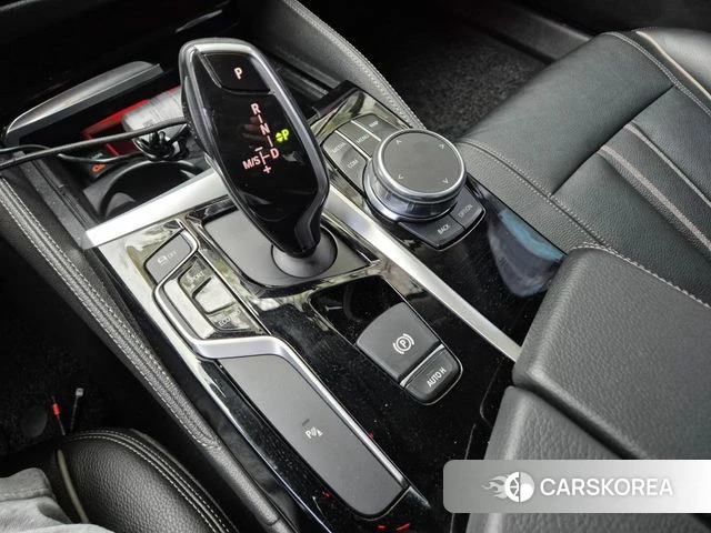 BMW 5 Series (G30) id 4742276 из Кореи 17