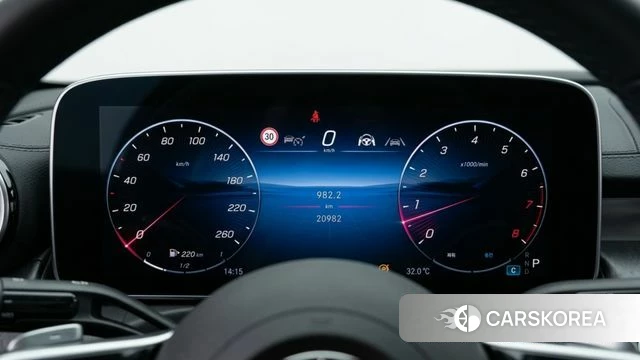 Mercedes-Benz E-Class W214 id 4649538 из Кореи 9