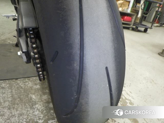 Проданный Honda CBR650R id 3999379 из Японии, фото 22