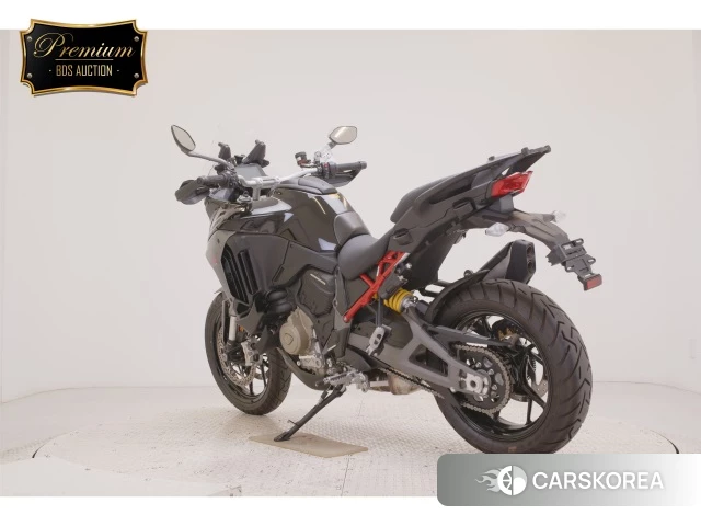 Проданный Ducati MULTISTRADA V4 S id 4368035 из Японии, фото 8
