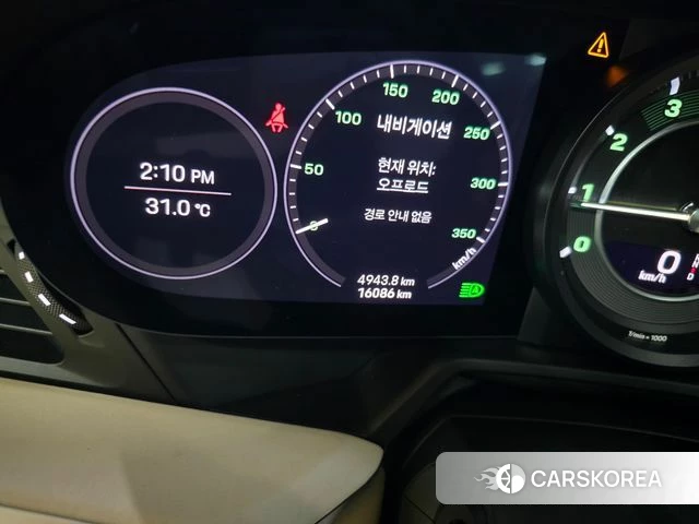 Porsche 911(992) id 4625047 из Кореи 18