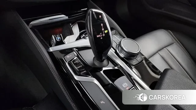 BMW 5 Series (G30) id 3789240 из Кореи 18