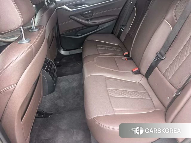 BMW 5 series PHEV id 4266068 из Китая 12
