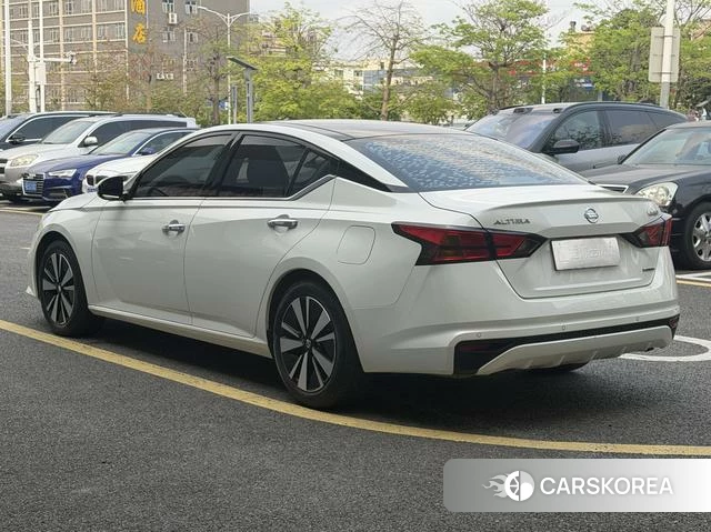 Nissan Teana id 4274538 из Китая 9