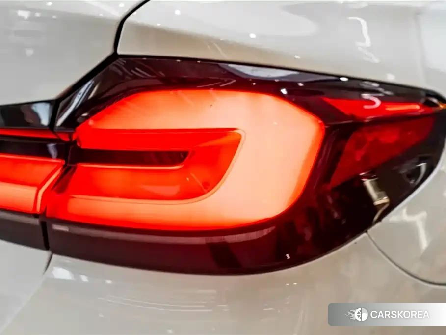 BMW 5 series id 4576352 из Китая 27