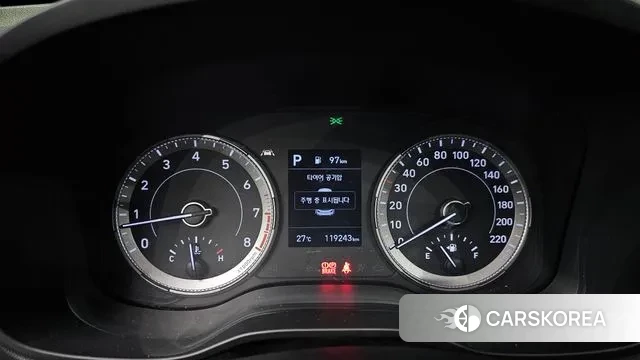 Hyundai Venue id 2940626 из Кореи 18