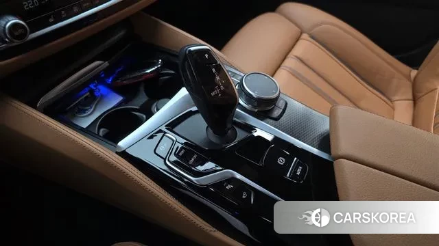 BMW 5 Series (G30) id 3764122 из Кореи 18