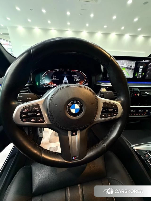 BMW 5 Series (G30) id 4631006 из Кореи 8
