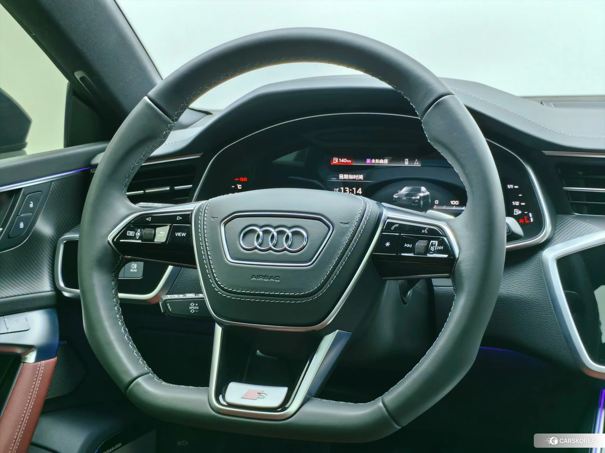 Audi A7L id 4479268 из Китая 18