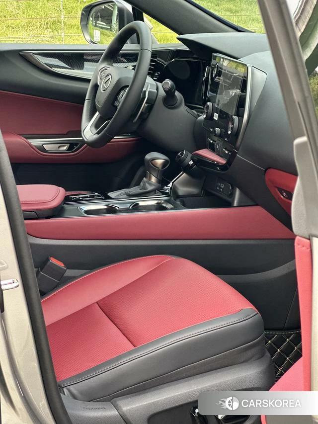 Lexus NX id 4260798 из Китая 8