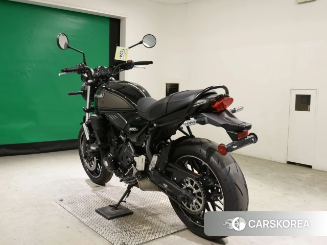 Kawasaki Z650RS id 4387085 из Японии 8