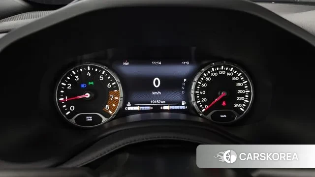 Jeep Renegade id 3736017 из Кореи 18