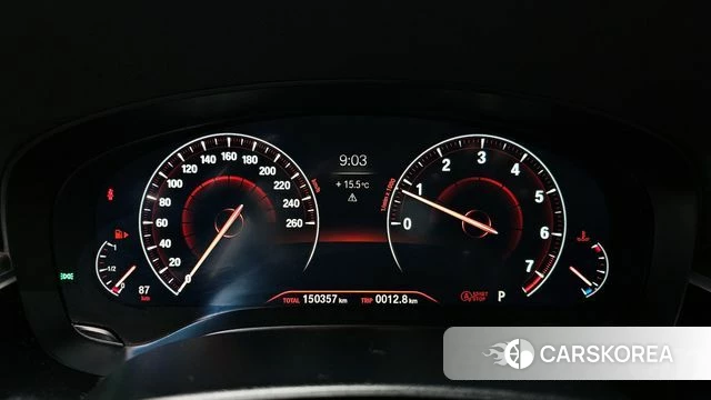 BMW 5 Series (G30) id 4188275 из Кореи 18