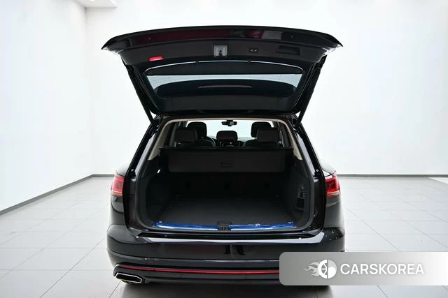 Volkswagen Touareg id 4275472 из Китая 18