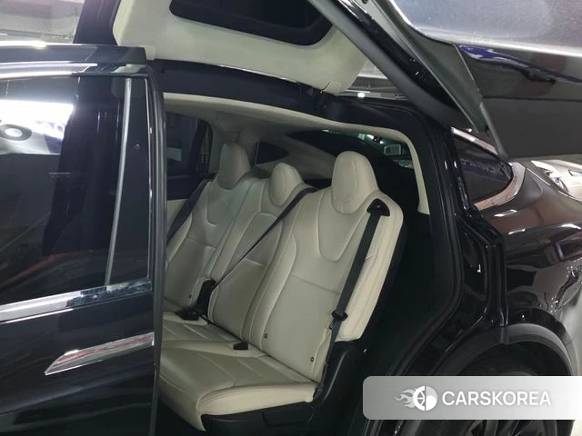 Tesla Model X id 4403387 из Кореи 9