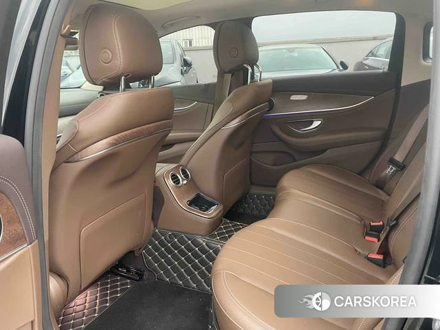 Mercedes-Benz E-class id 4277354 из Китая 10