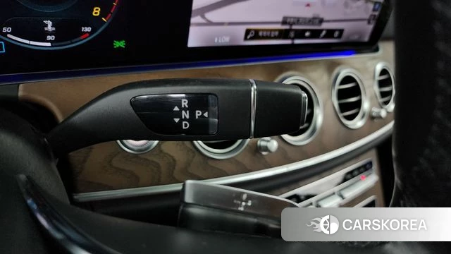 Mercedes-Benz E-Class W213 id 4458058 из Кореи 29