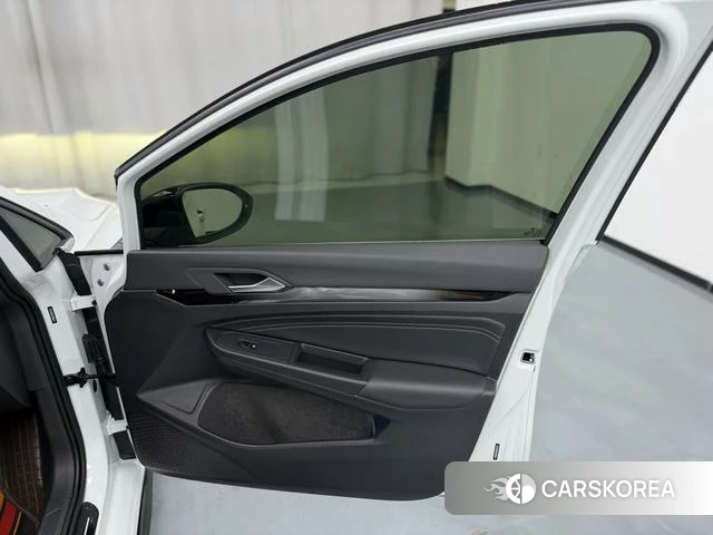Volkswagen Golf id 4274073 из Китая 19