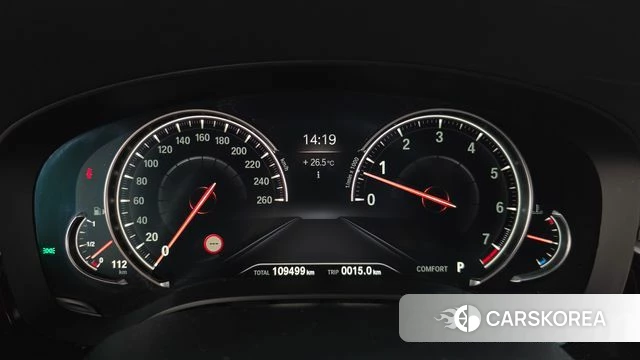 BMW 5 Series (G30) id 4918875 из Кореи 32