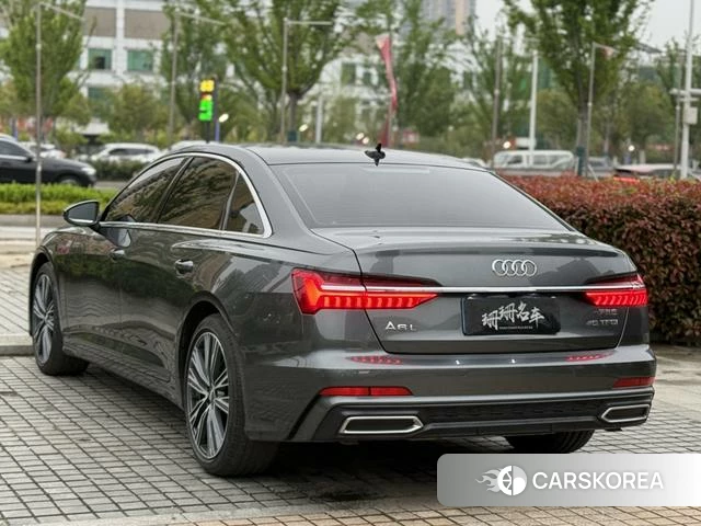 Audi A6L id 4242214 из Китая 14