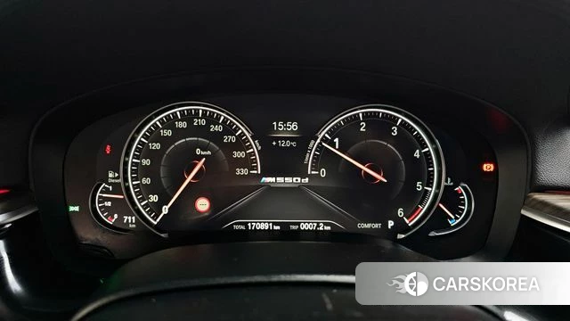 BMW 5 Series (G30) id 3899979 из Кореи 18