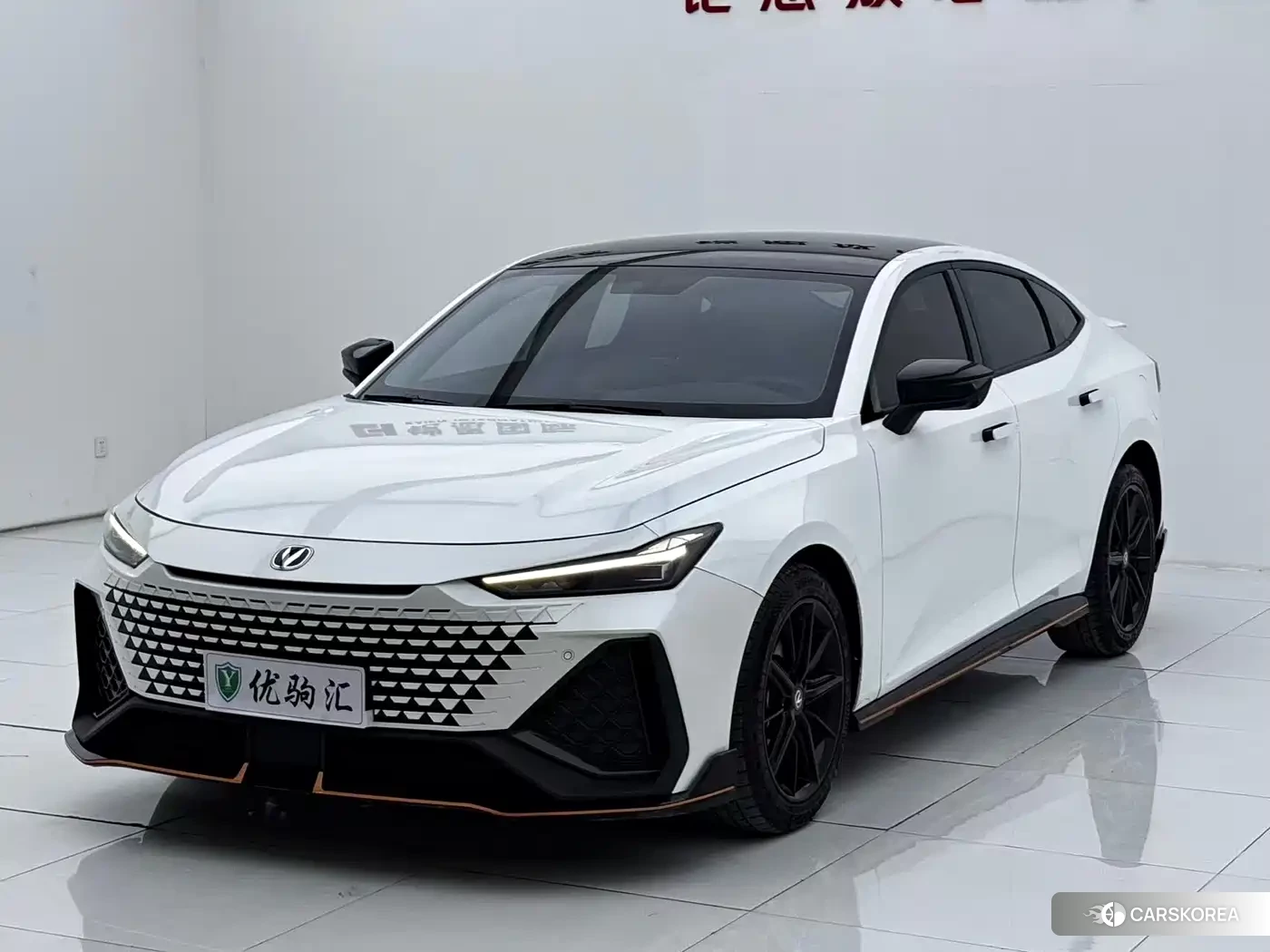 Chang'an Changan UNI-V id 4570435 из Китая 17