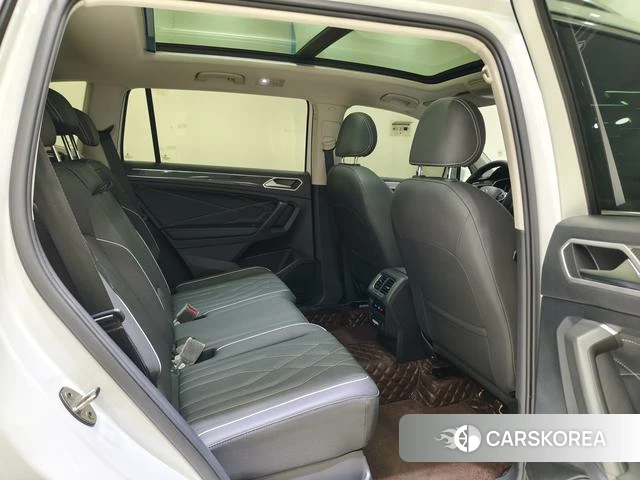 Volkswagen Tiguan L id 4394164 из Китая 12