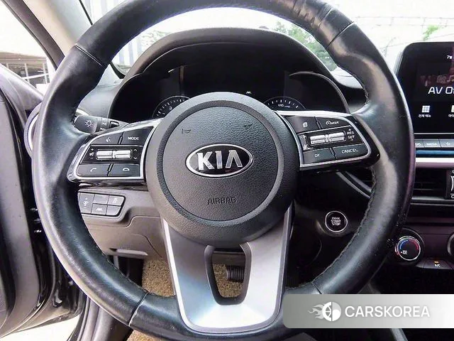 Kia Come New K3 id 2986418 из Кореи 16