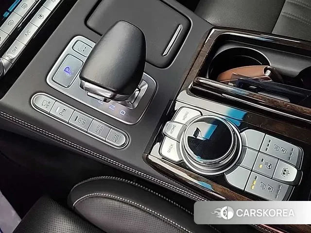 Genesis G90 id 3616840 из Кореи 17