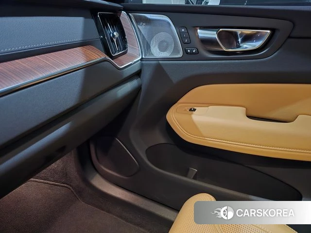 Volvo XC60 second Generation id 3933747 из Кореи 18