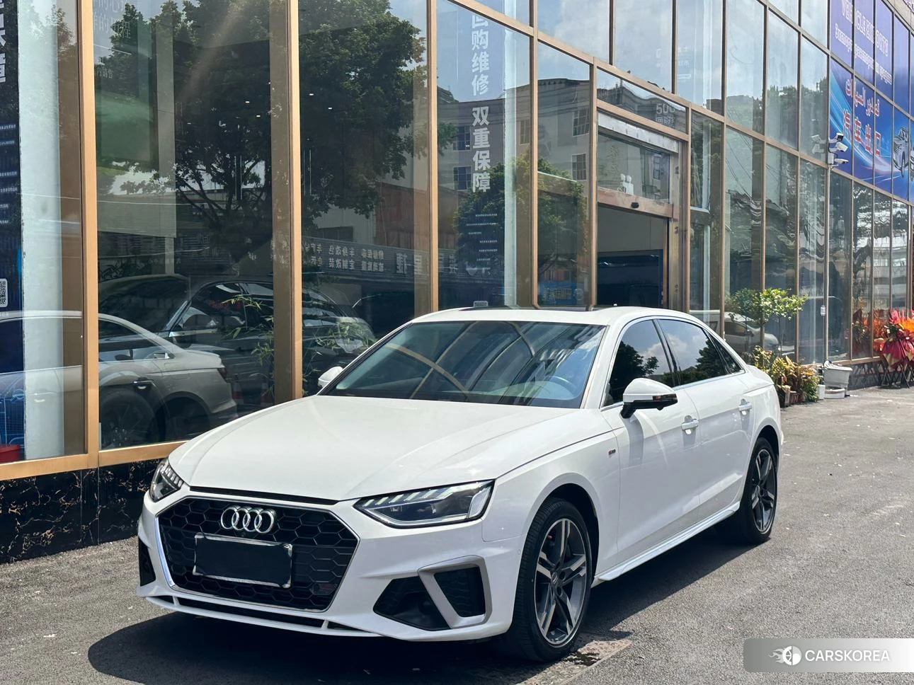 Audi A4L id 4432194 из Китая 17